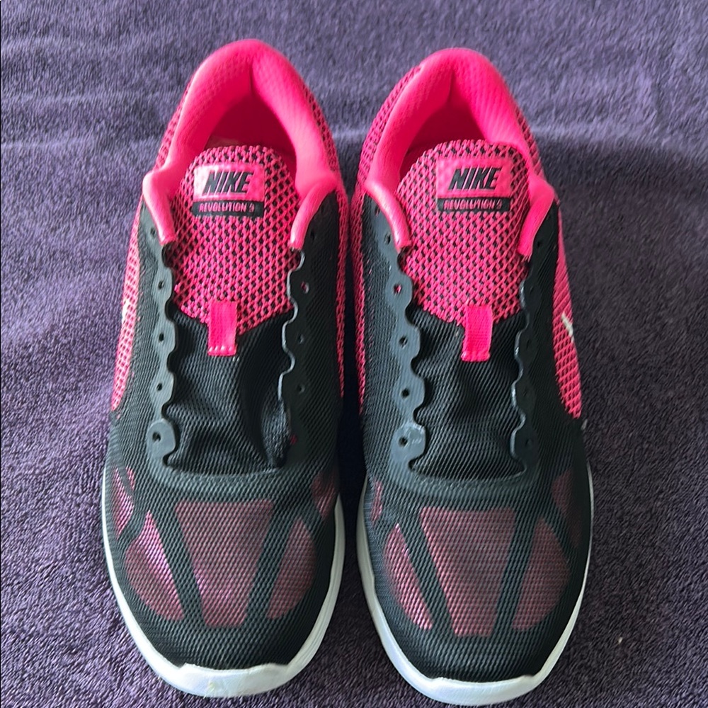 Women’s NIKE Athletic Shoes